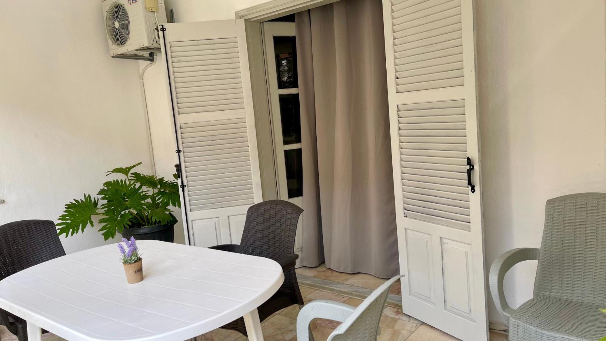 Velonis Apartments เลปโตการายา ภายนอก รูปภาพ