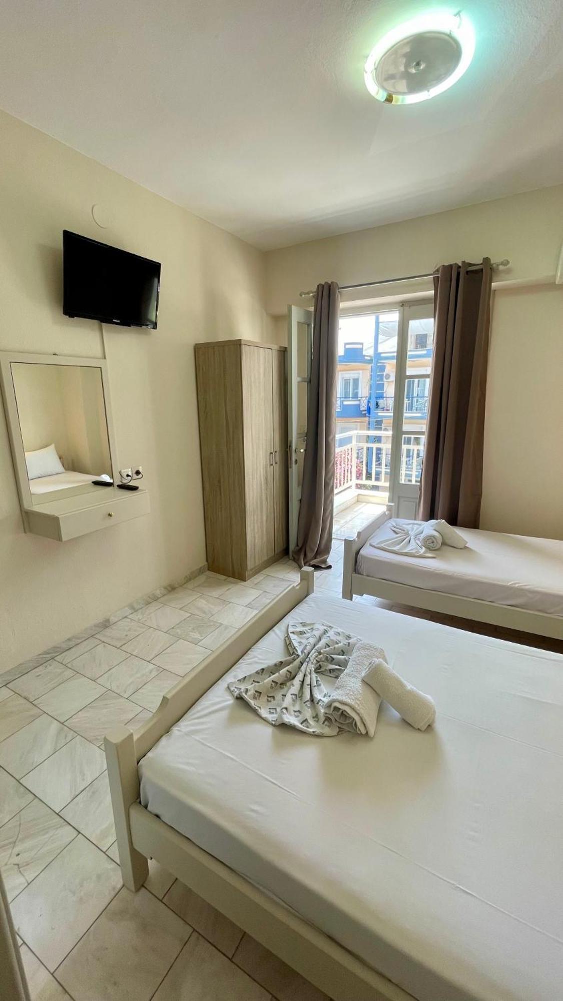 Velonis Apartments เลปโตการายา ภายนอก รูปภาพ